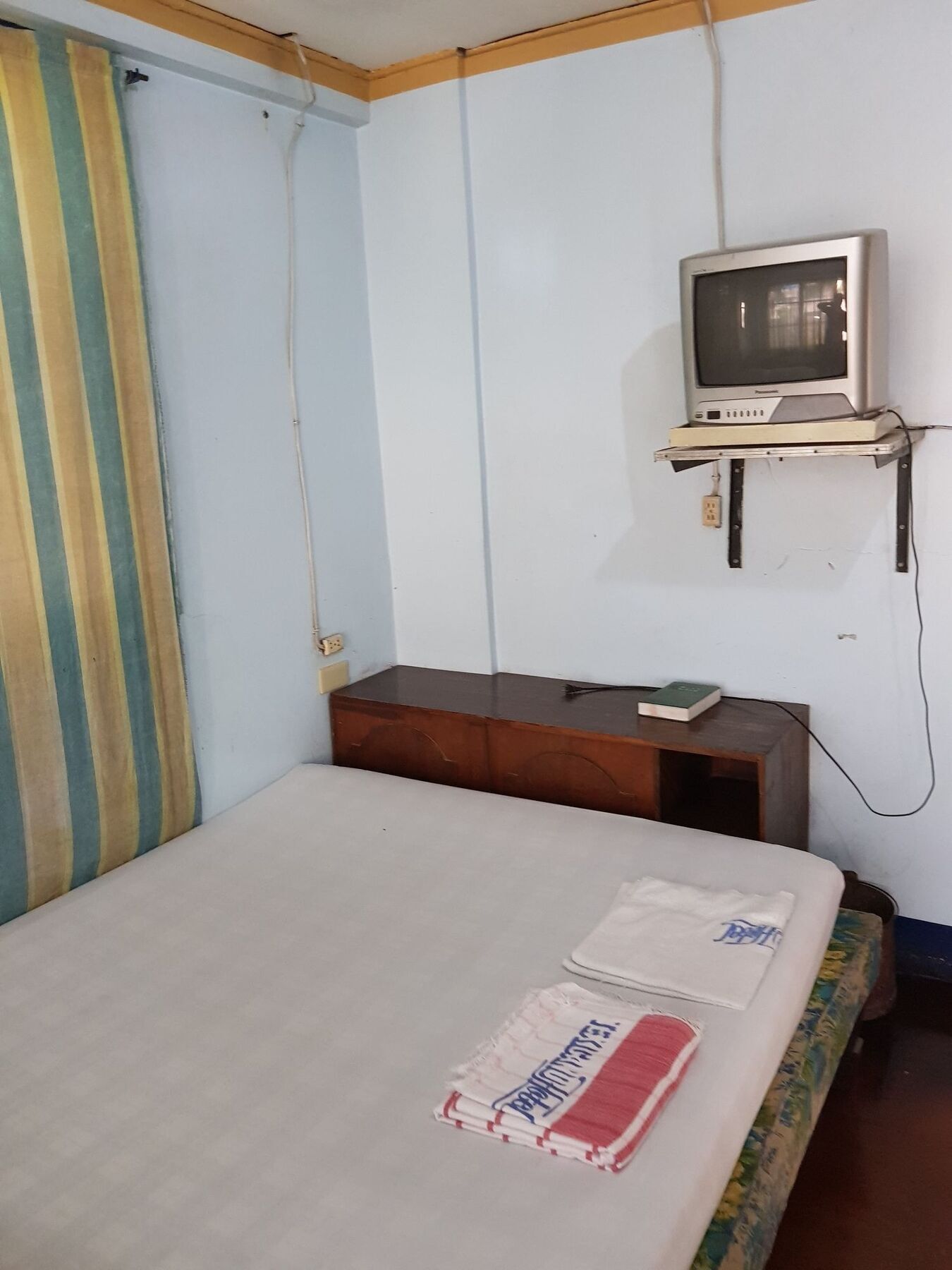 Texicano Hotel Main Laoag Esterno foto