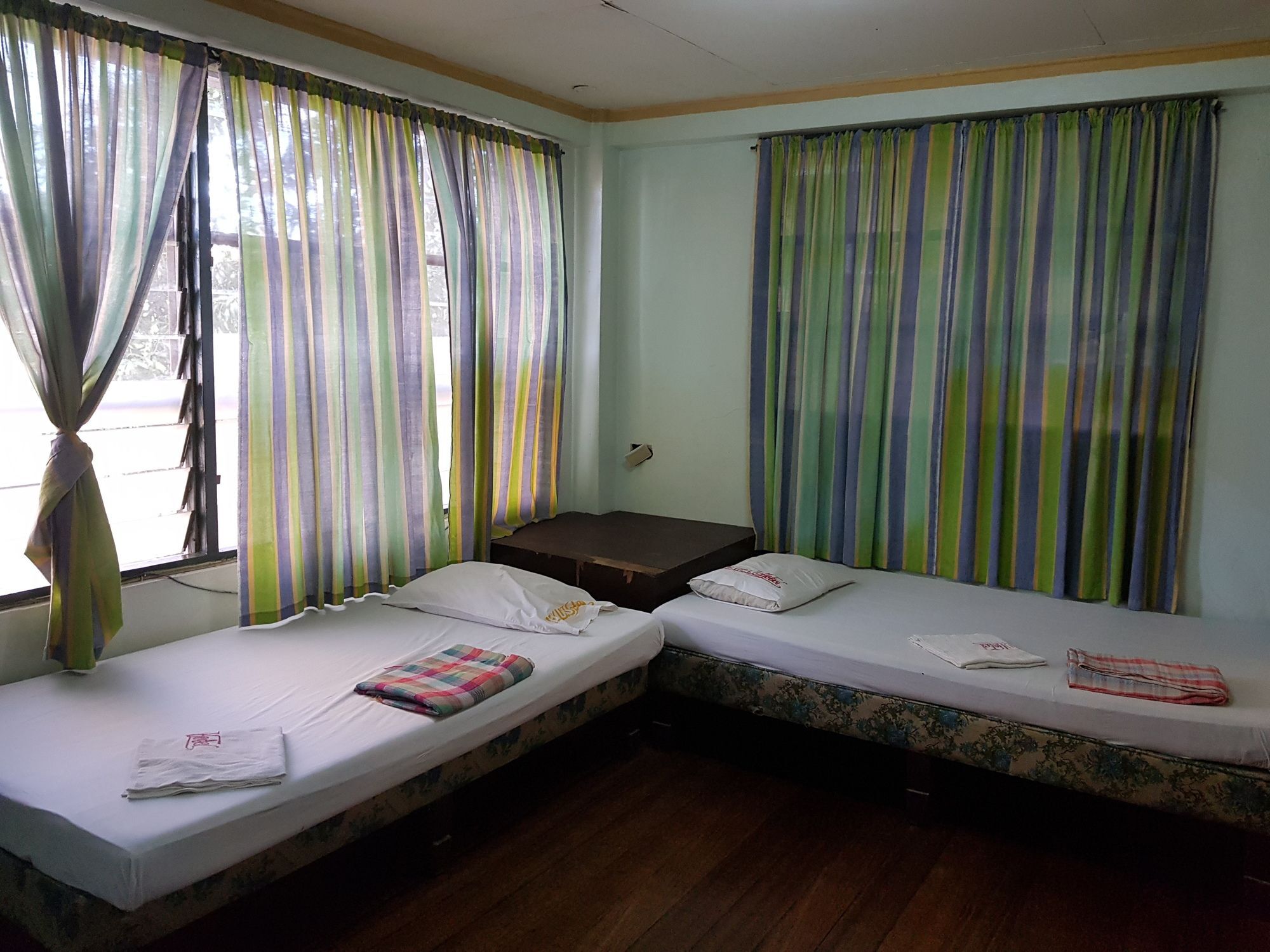 Texicano Hotel Main Laoag Esterno foto