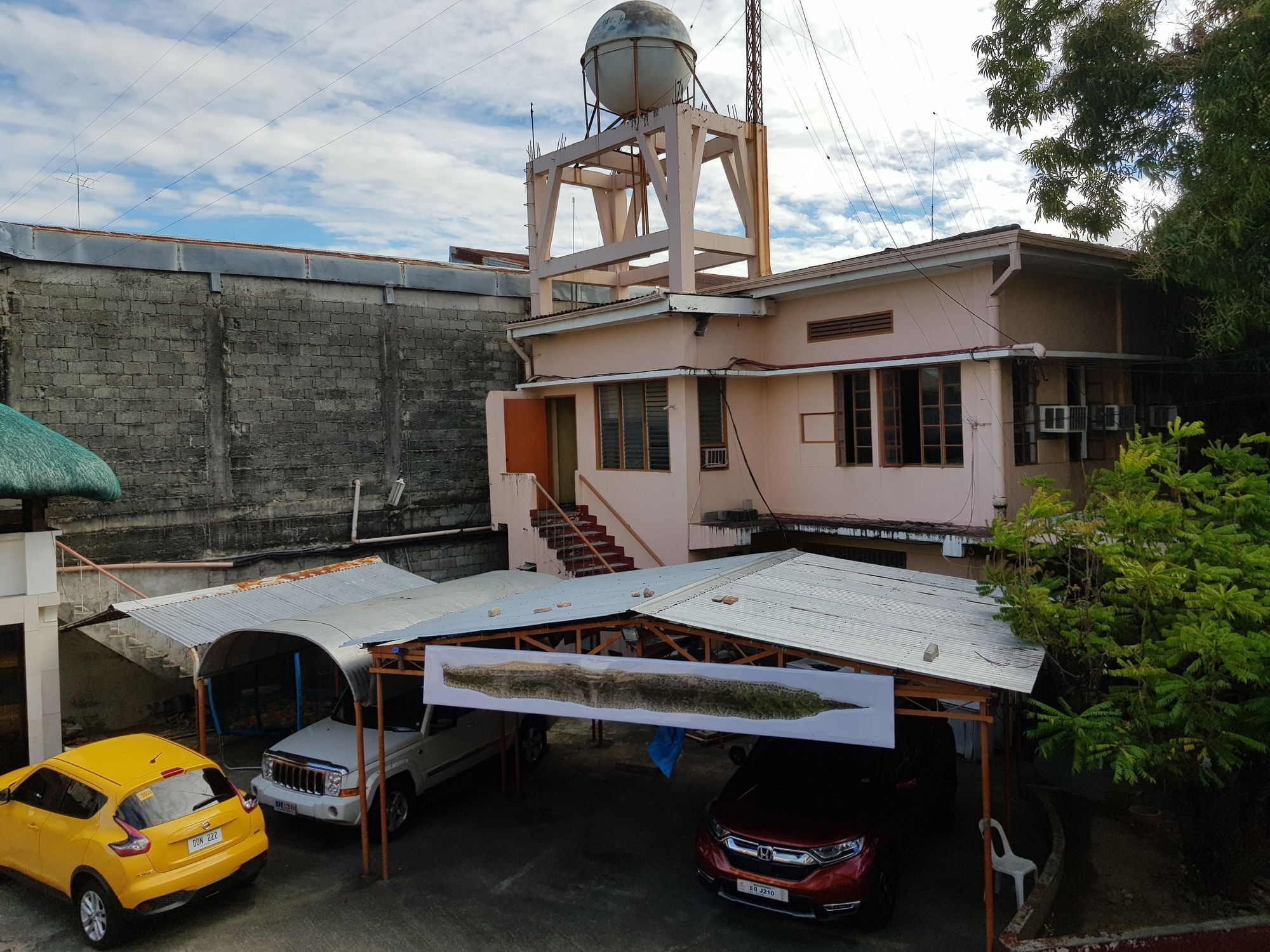 Texicano Hotel Main Laoag Esterno foto